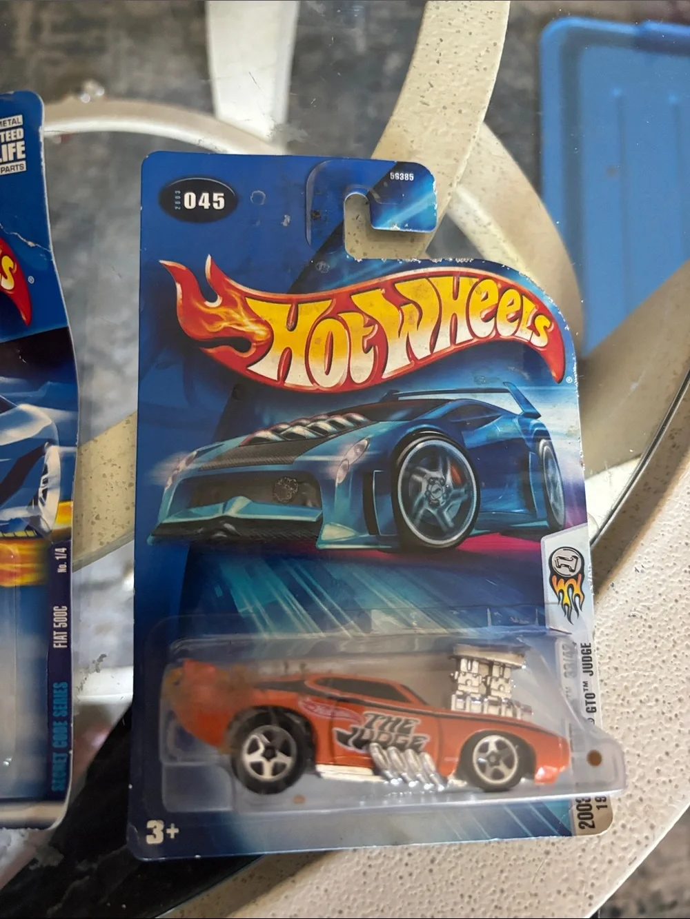8 Hot Wheels Cars ( No 45,45,45,42,29,22,36,32) year 2000